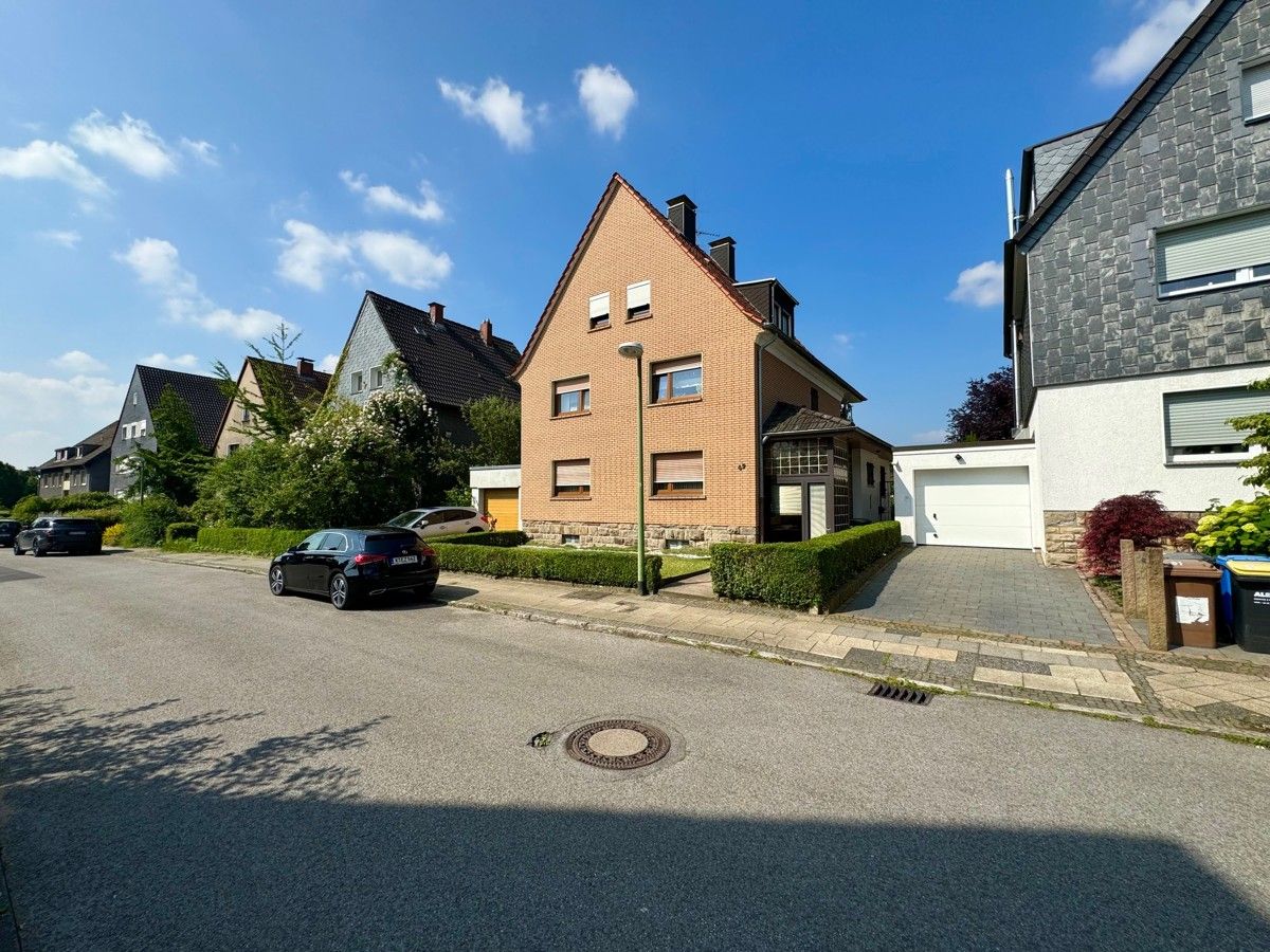 Charmantes Ein-/Zweifamilienhaus in Essen Bergerhausen mit vielfältigen Möglichkeiten – Bild 8