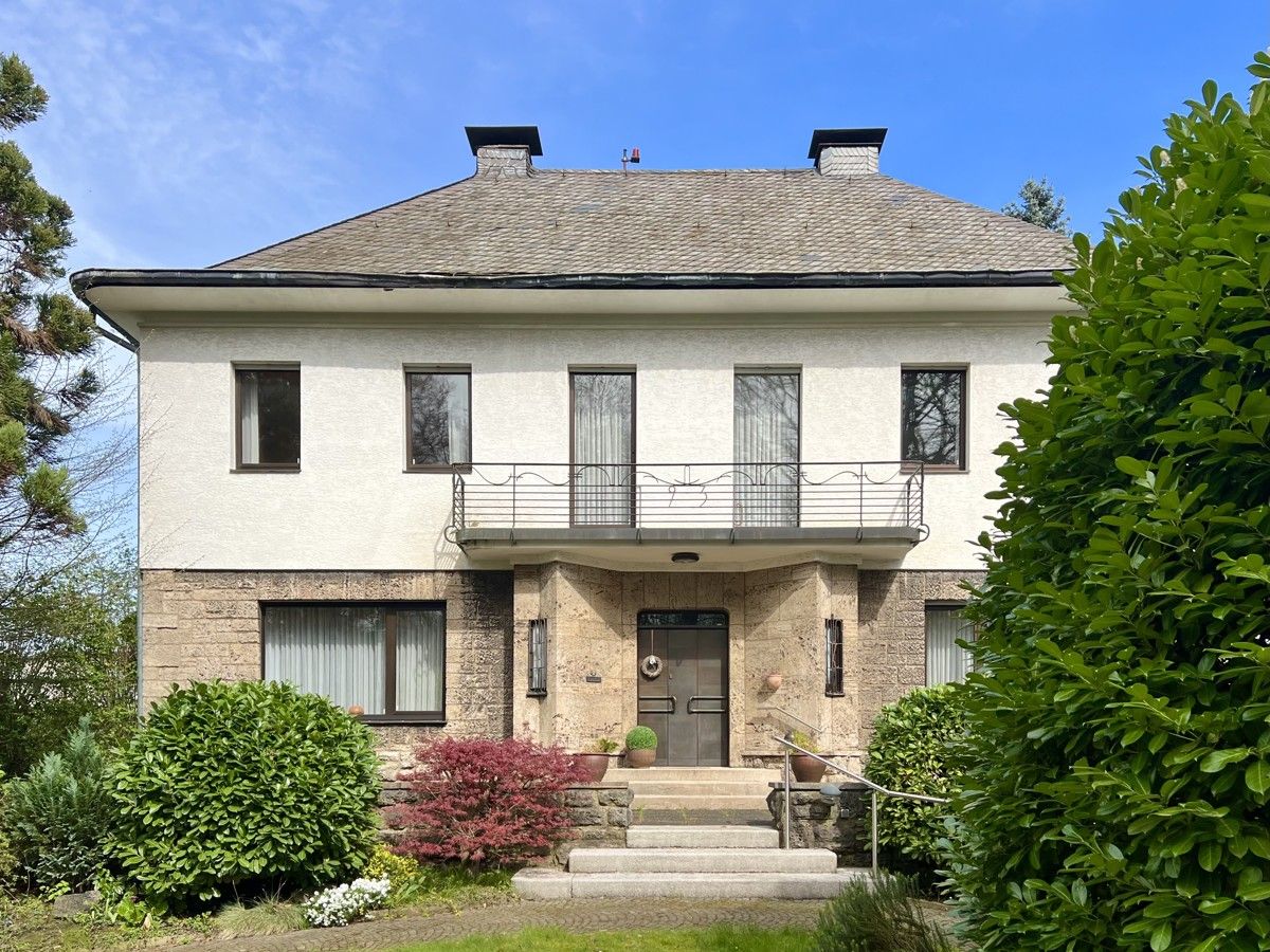 Repräsentative Stadtparkvilla im Herzen von Bochum – Bild 1