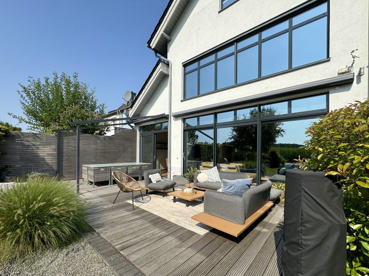 Modernes Architektenhaus mit Galerie, Feldrandlage & Weitblick ins Grüne – Bild 10