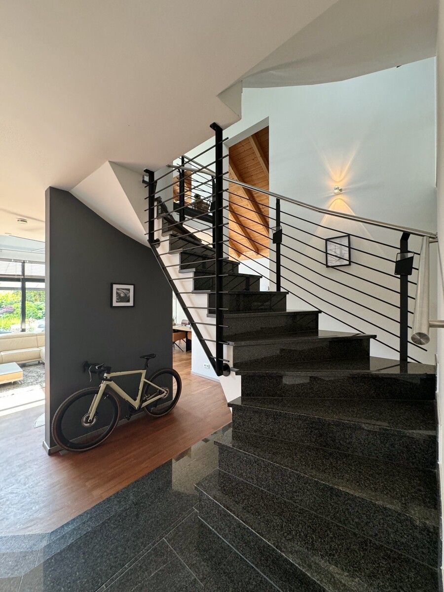 Modernes Architektenhaus mit Galerie, Feldrandlage & Weitblick ins Grüne – Bild 8