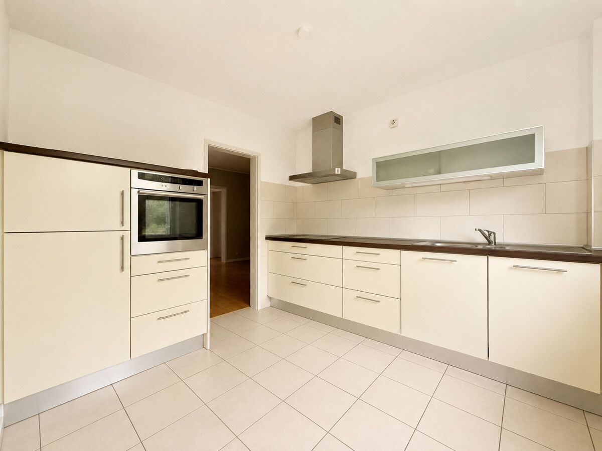 Ihr neues Zuhause am Stadtpark – großzügige 3,5-Zimmer-Hochparterrewohnung – Bild 9