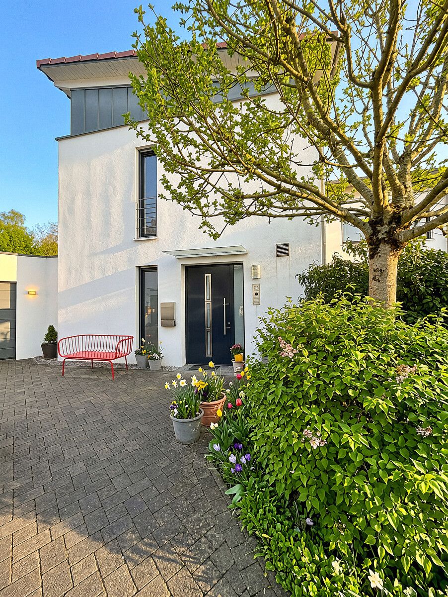 Modernes Einfamilienhaus mit Galerie, Sauna, 2 Garagen & Energieklasse A – Bild 12