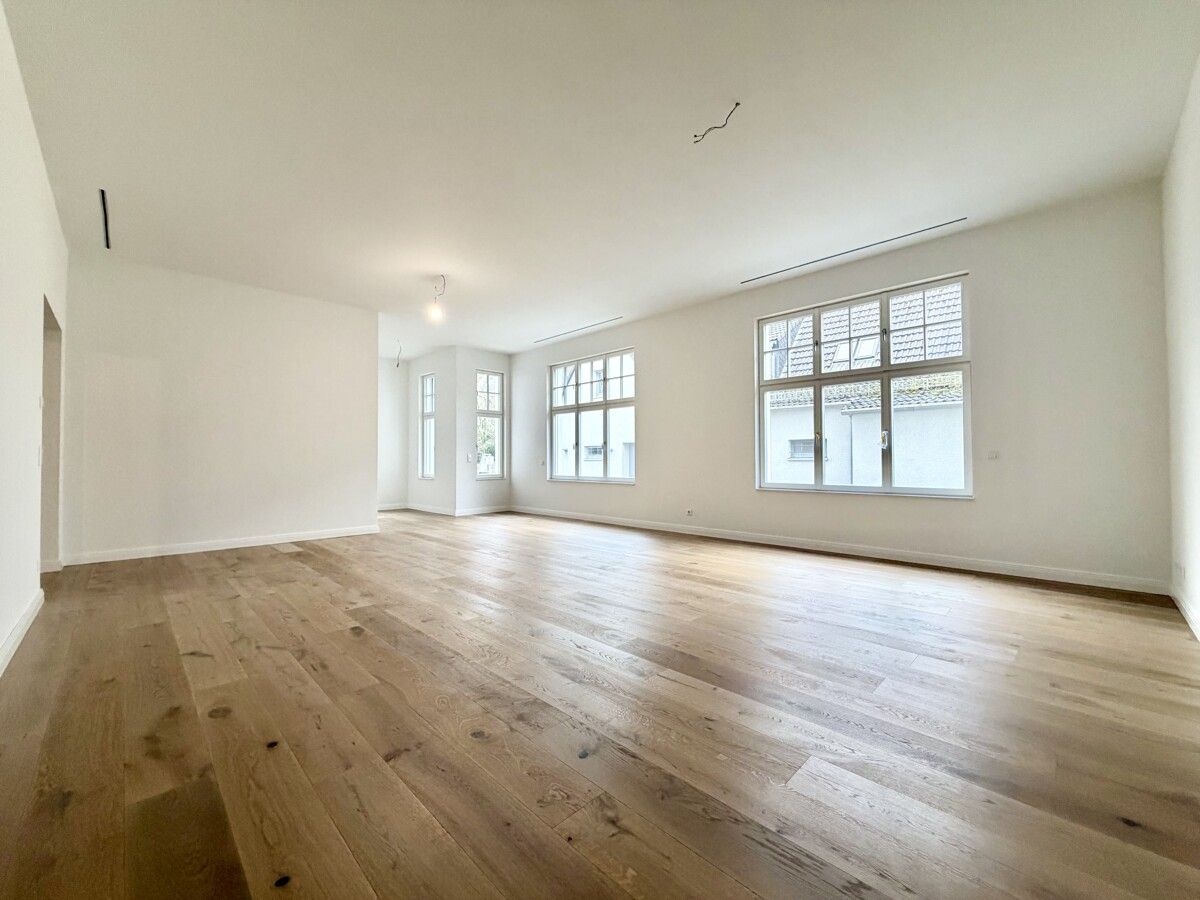Exklusive Parklage – Luxuswohnung in Toplage – Bild 1
