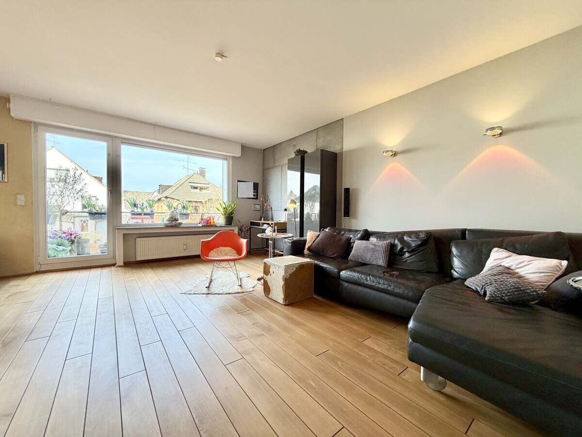 Stilvolle 3,5 Zimmer-Wohnung mit Balkon in ruhiger Sackgassenlage