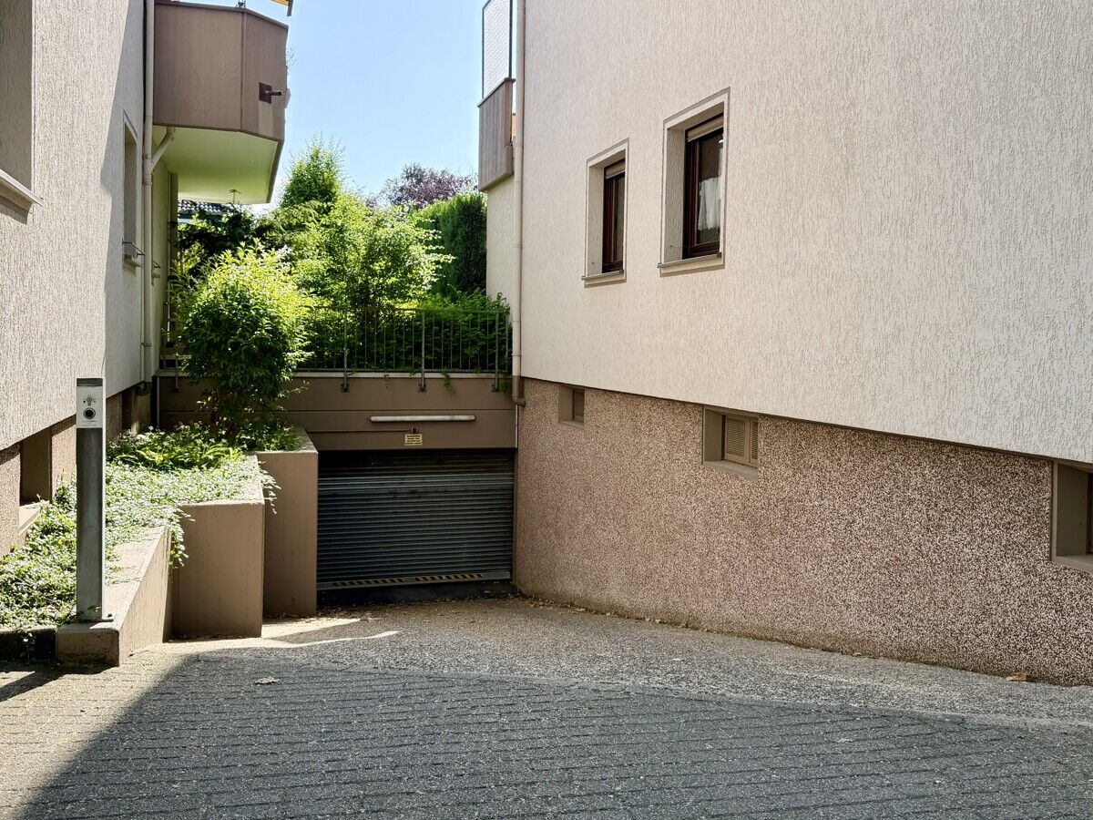Großzügige Maisonettewohnung am Stadtgarten mit 2 Balkonen und Tiefgaragenstellplatz – Bild 11
