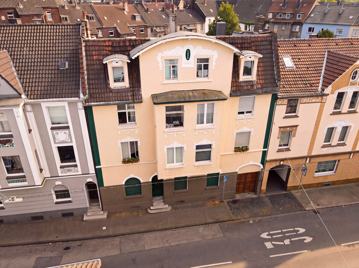 Mehrfamilienhaus mit Entwicklungspotenzial in Bochum-Wattenscheid
