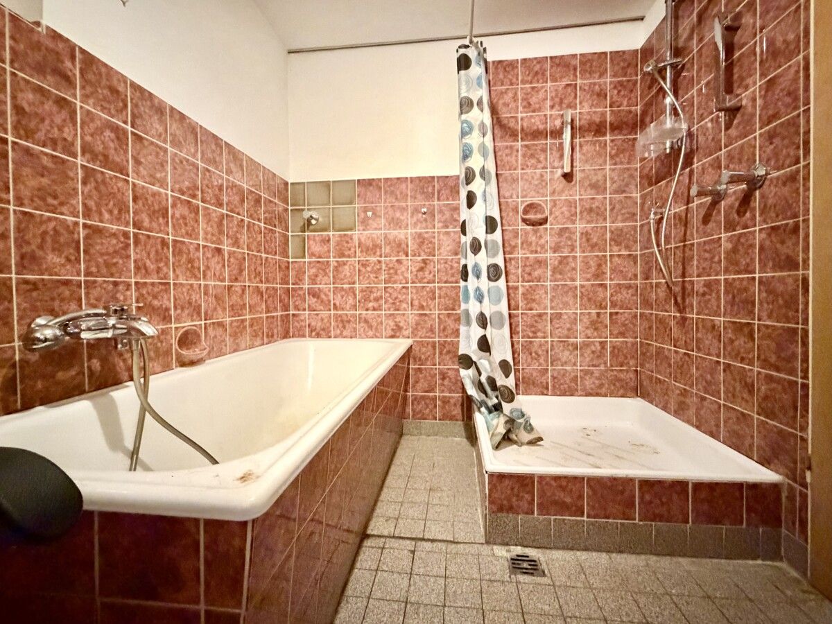 WEG-geteiltes 6-Familienhaus in Bestlage von Essen-Heisingen – Bild 2