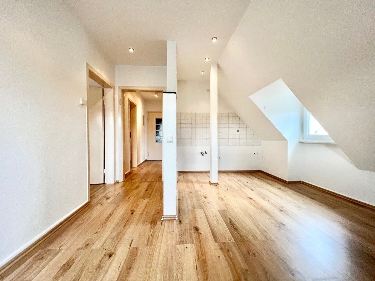 Top renovierte Dachgeschosswohnung in Bochum-Höntop – Bild 11