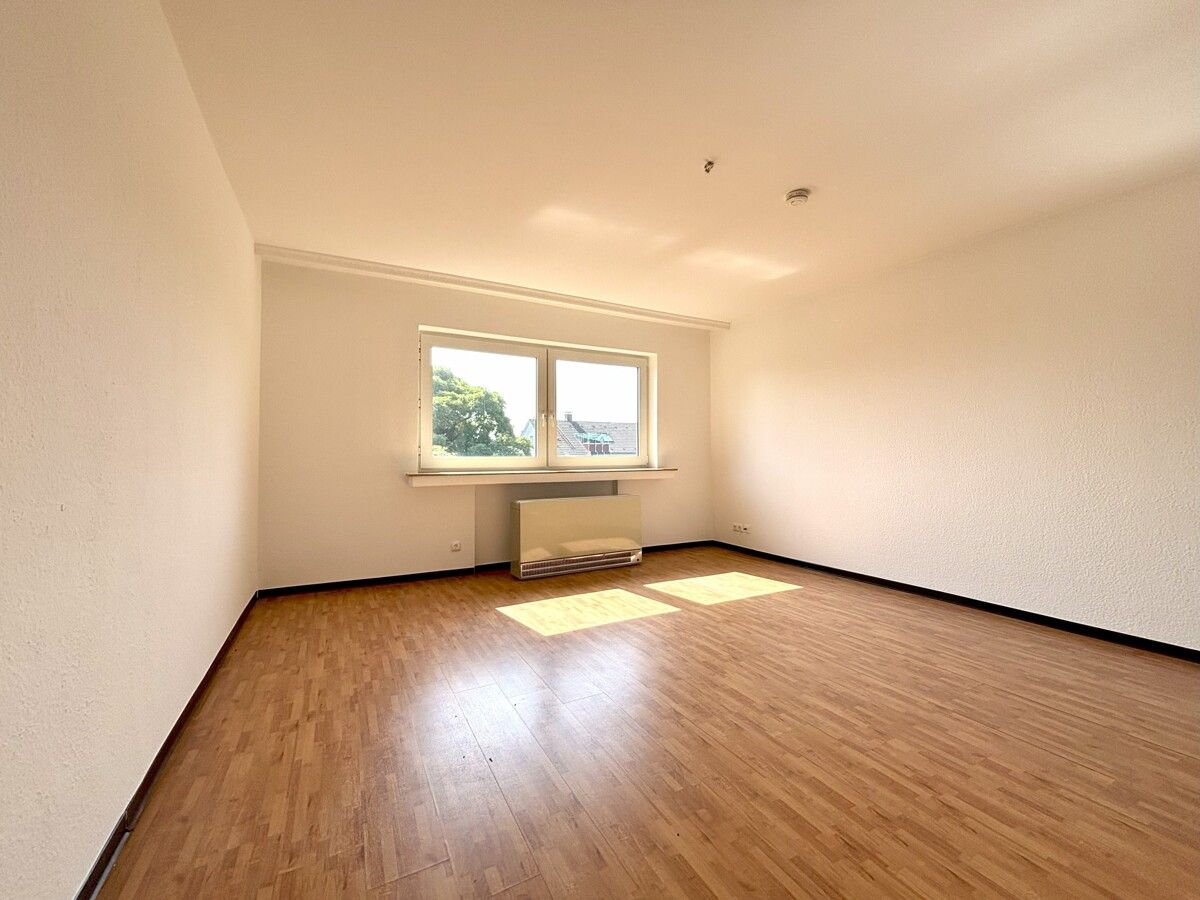 Helle 3-Zimmer-Wohnung mit Balkon in Bochum-Wattenscheid – bequem mit dem Aufzug erreichbar – Bild 2