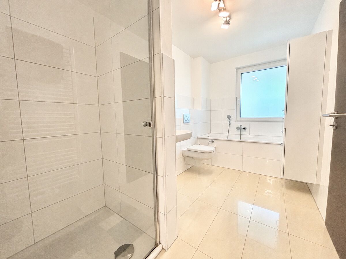 Moderne 2,5 Zimmer in Eppendorf mit Loggia und Blick ins Grüne – Bild 7