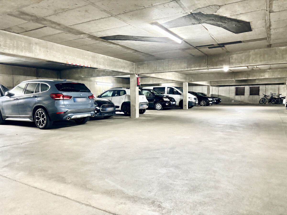Frisch renovierte 2,5 Zimmer Wohnung mit Einbauküche und Balkon nahe der Bochumer City und Ehrenfeld – Bild 17