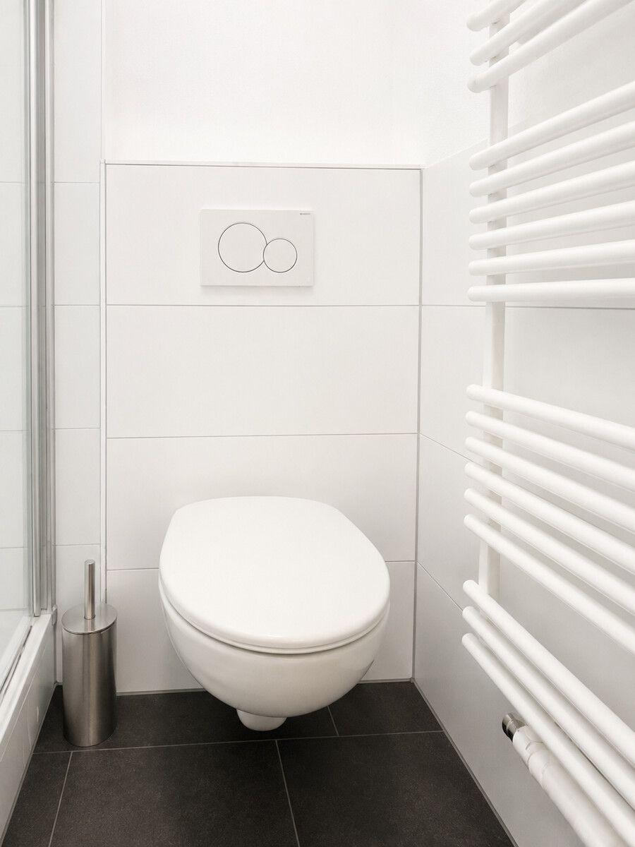 Frisch renovierte 2,5 Zimmer Wohnung mit Einbauküche und Balkon nahe der Bochumer City und Ehrenfeld – Bild 10