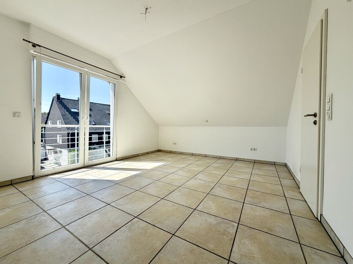 Moderne Maisonette-Wohnung mit großzügiger Loggia in Bochum-Höntrop – Bild 7