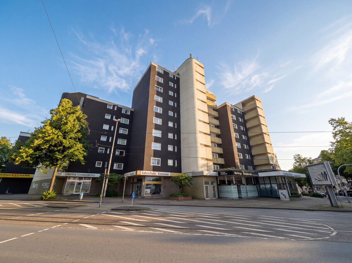 Wohnen mit Komfort, Aussicht und Tiefgarage – Bild 1