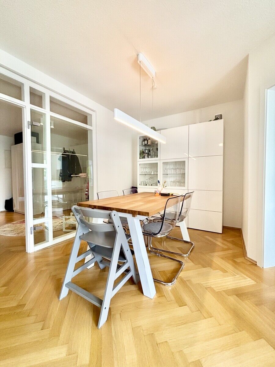 Renovierte 3,5-Zimmer-Wohnung mit Loggia, Garage & Einbauküche in Toplage – Bild 12
