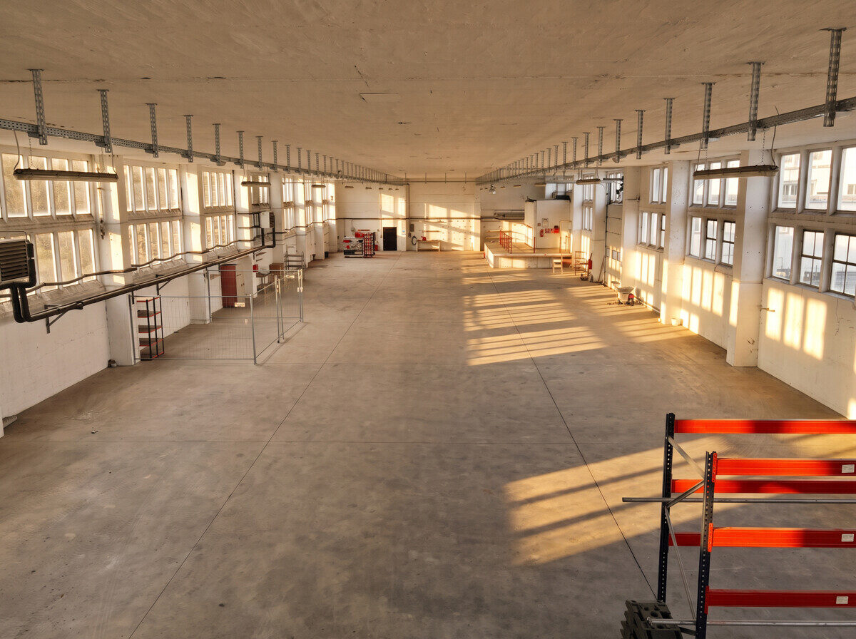 1.453 m² Lagerhalle mit Büro für nur 2.990 € mtl. | Logistikpark zwischen Hamburg & Berlin, Bild 2